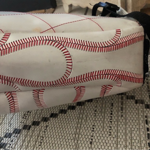 MVP Baseball Backpack - Picture 11 of 12